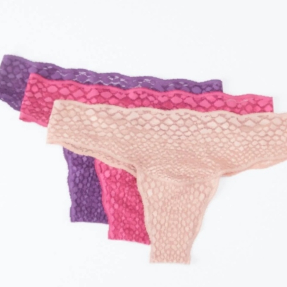 BCBGMAXAZRIA 3-Pack Low-Rise Thong